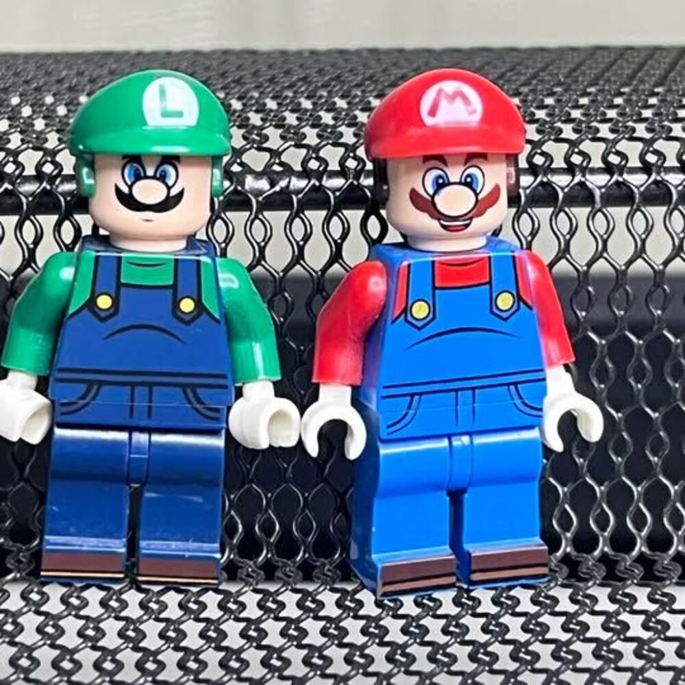 Custom Mario and Luigi Minifigures